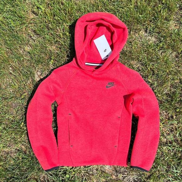 NWT Nike Boys' Sportswear Tech Fleece Pullover Hoodie